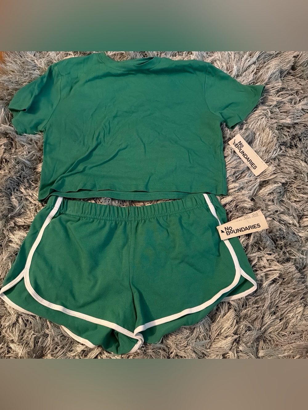 No Boundaries green & white set two piece set